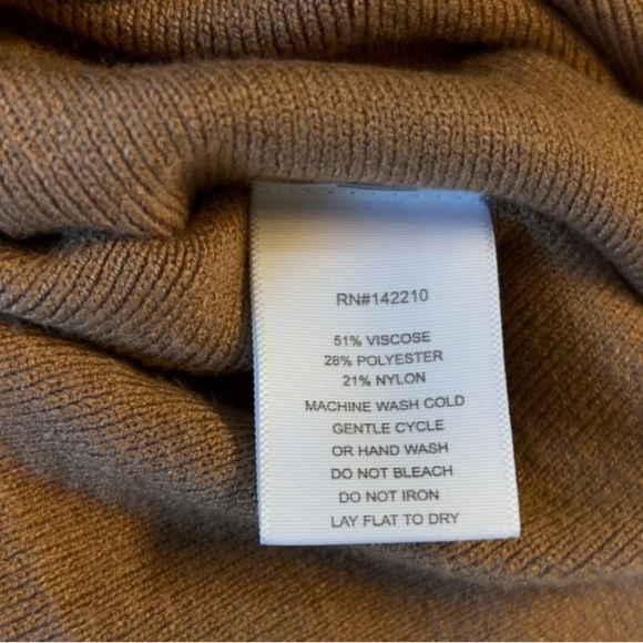 MerSea v-neck poncho - Picture 3 of 5